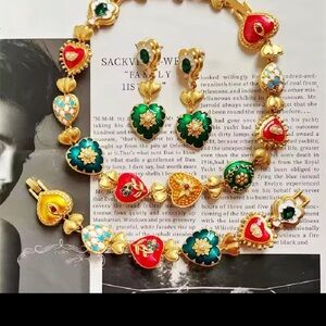 NWOT 3 PCS Beautiful multicolor necklace earrings and bracelet set